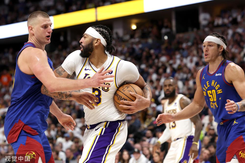 运动员们用 运动员们用