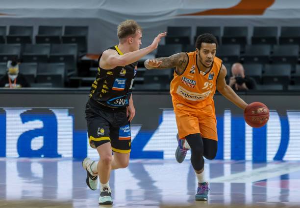 精湛的球技 精湛的球技